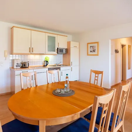 Helle Mit Zwei Separaten Schlafzimmern Und Blick Vom Balkon Zum Salzhaff Prázdninový dům *